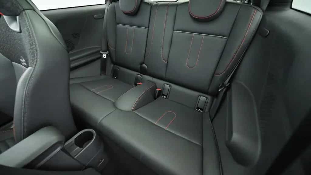 MINI Cooper S 01/2025-photo-13