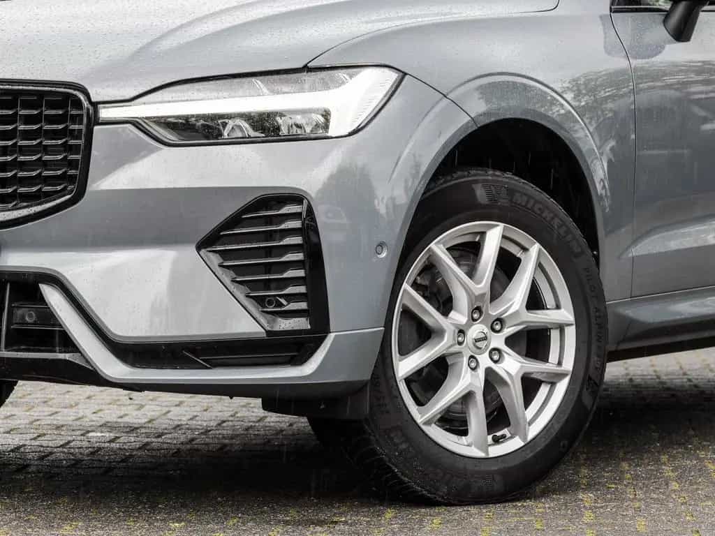 Volvo XC60 B4 Plus Dark 2WD Parkkamera 360 11/2022-photo-5