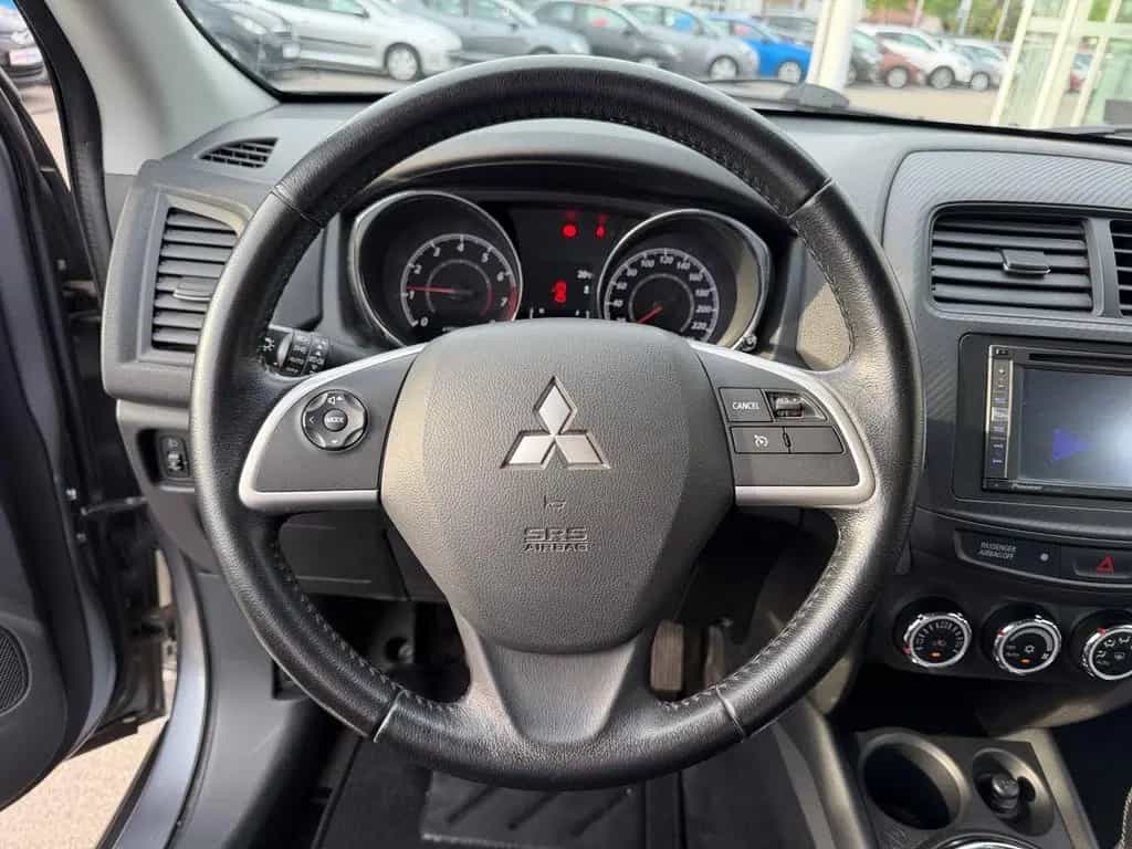 Mitsubishi ASX 1.6 MIVEC Diamant Edit. 1.Hd Sitzheizung 11/2015-photo-17