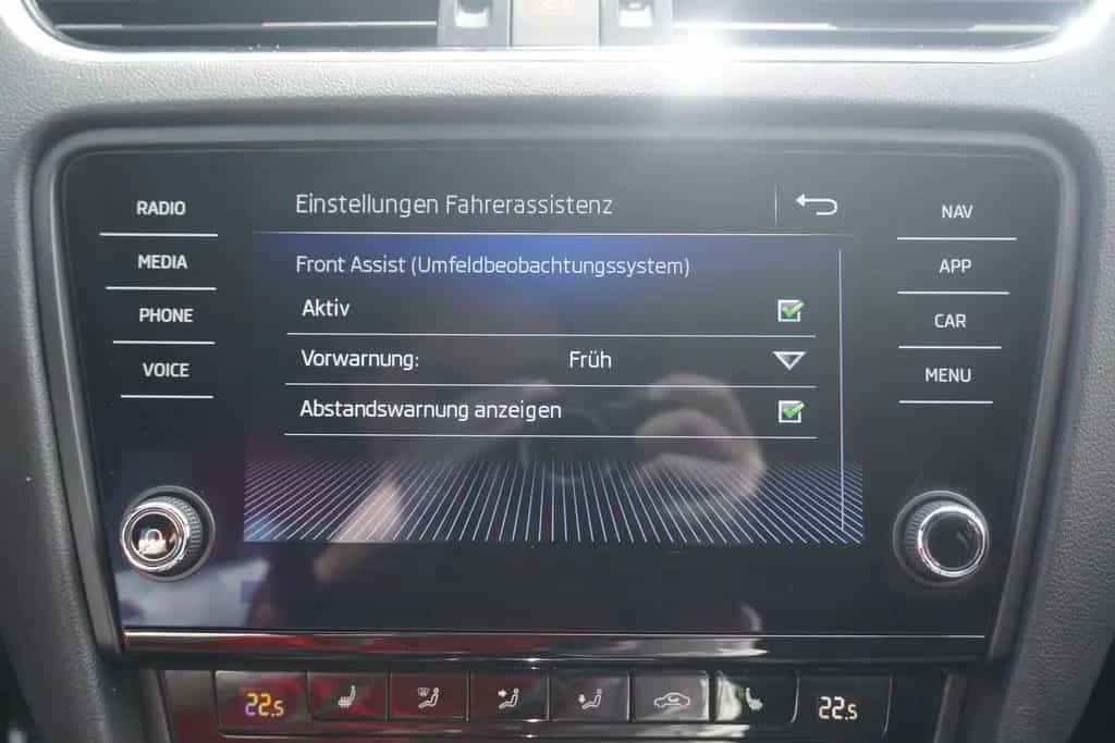 Skoda Octavia RS Combi 2.0 TSI DSG LED AHK Tempomat 03/2018-photo-14