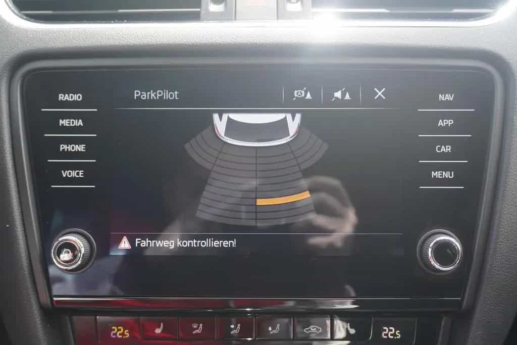 Skoda Octavia RS Combi 2.0 TSI DSG LED AHK Tempomat 03/2018-photo-16