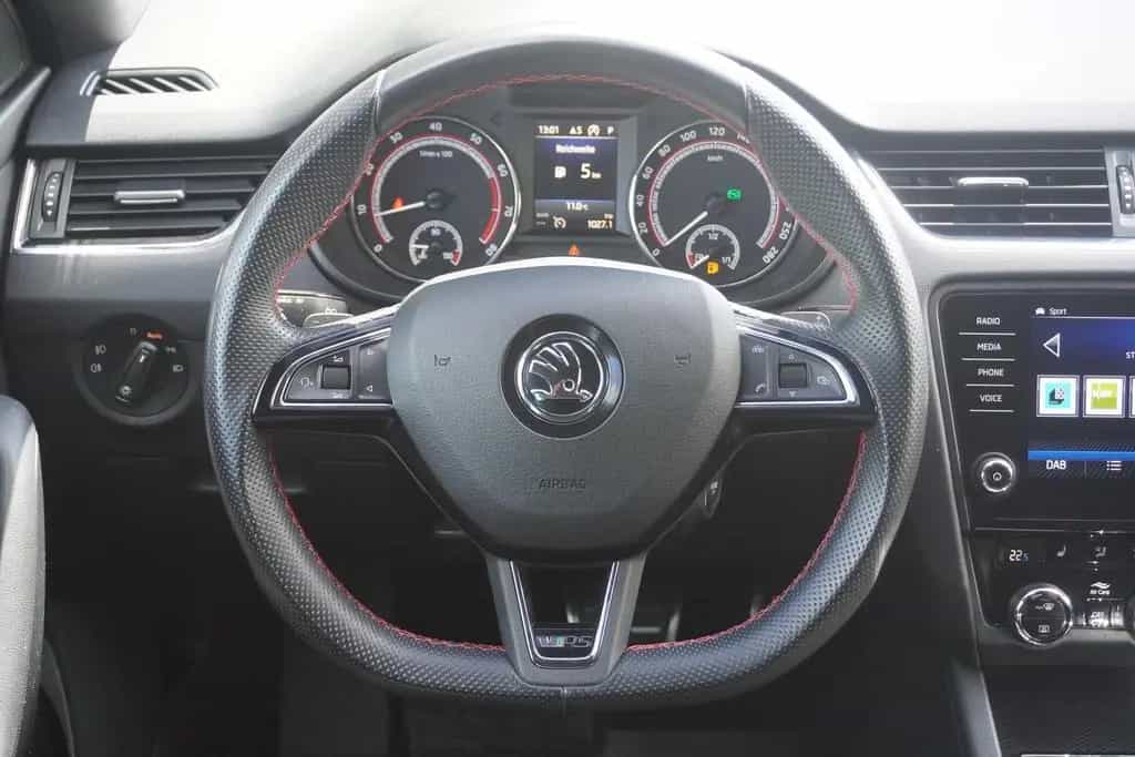 Skoda Octavia RS Combi 2.0 TSI DSG LED AHK Tempomat 03/2018-photo-23