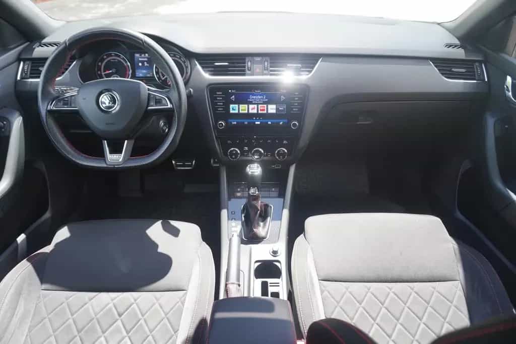 Skoda Octavia RS Combi 2.0 TSI DSG LED AHK Tempomat 03/2018-photo-7