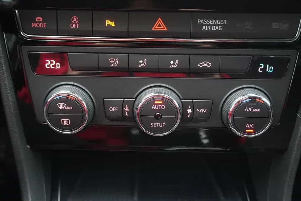Seat Leon ST 1.5 FR Navi DAB Tempomat PDC USB Bluetoo 10/2019-photo-16