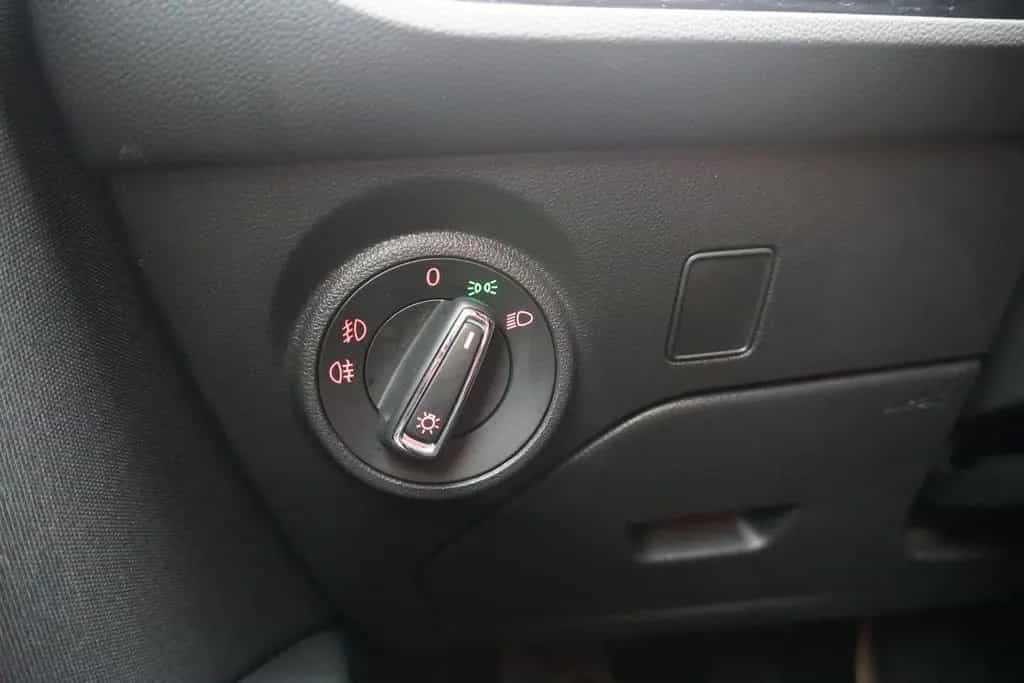 Seat Leon ST 1.5 FR Navi DAB Tempomat PDC USB Bluetoo 10/2019-photo-19