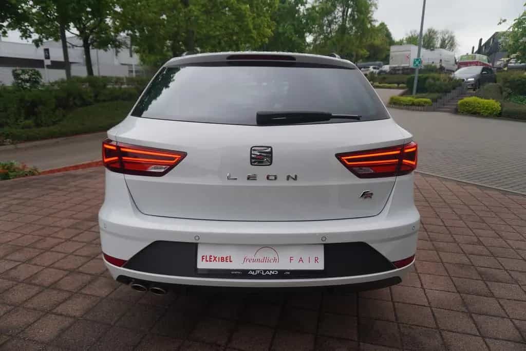 Seat Leon ST 1.5 FR Navi DAB Tempomat PDC USB Bluetoo 10/2019-photo-2