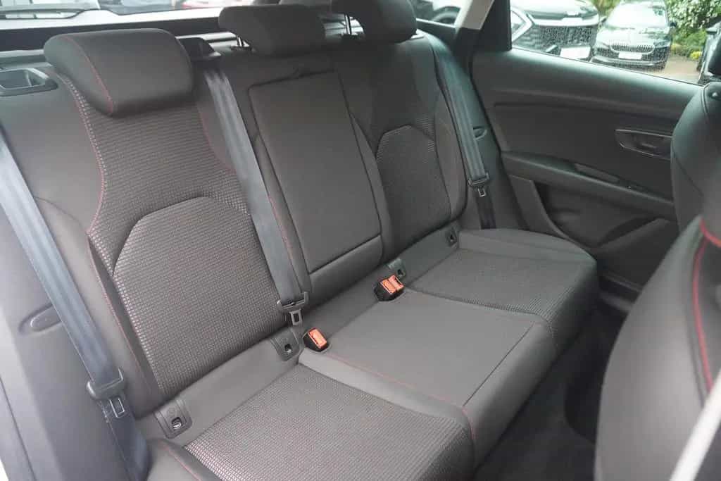 Seat Leon ST 1.5 FR Navi DAB Tempomat PDC USB Bluetoo 10/2019-photo-29
