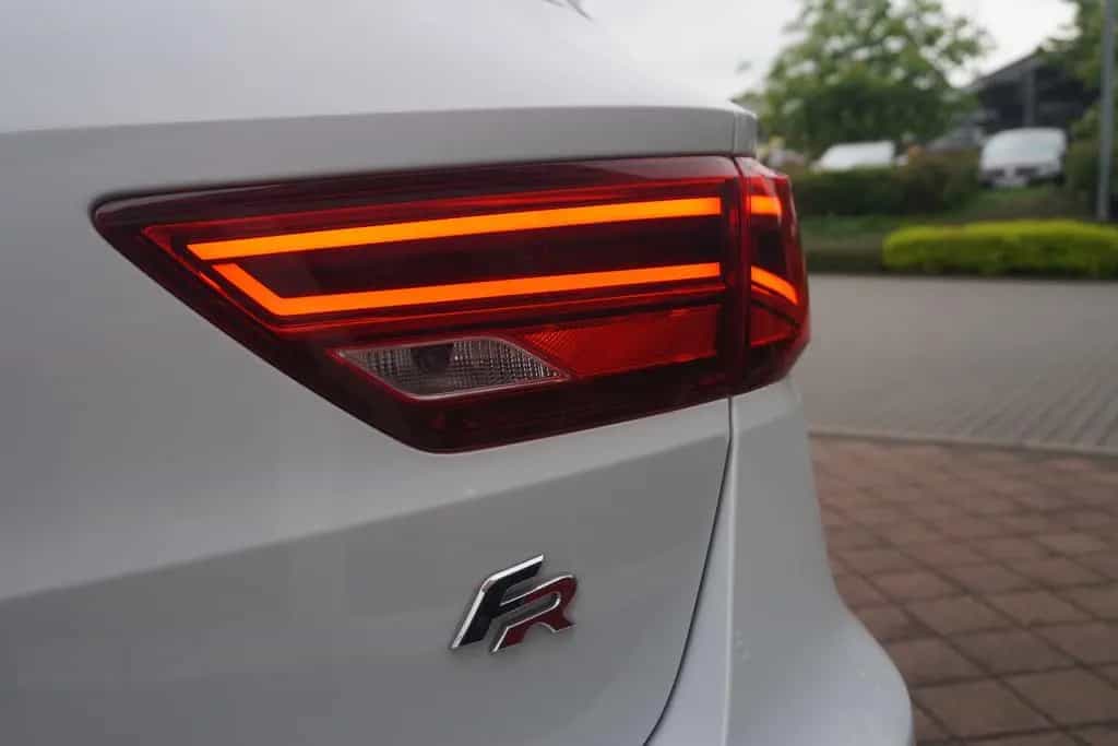 Seat Leon ST 1.5 FR Navi DAB Tempomat PDC USB Bluetoo 10/2019-photo-32