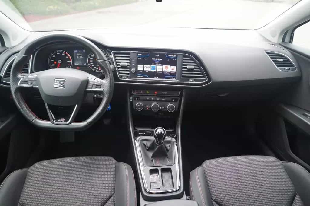 Seat Leon ST 1.5 FR Navi DAB Tempomat PDC USB Bluetoo 10/2019-photo-6