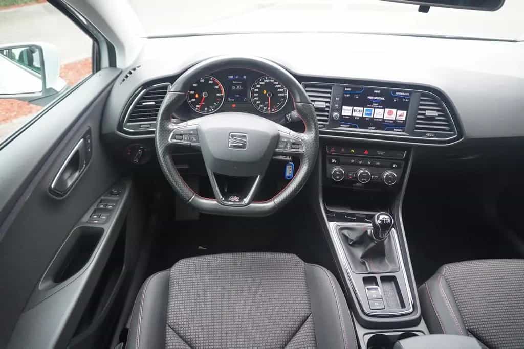 Seat Leon ST 1.5 FR Navi DAB Tempomat PDC USB Bluetoo 10/2019-photo-7