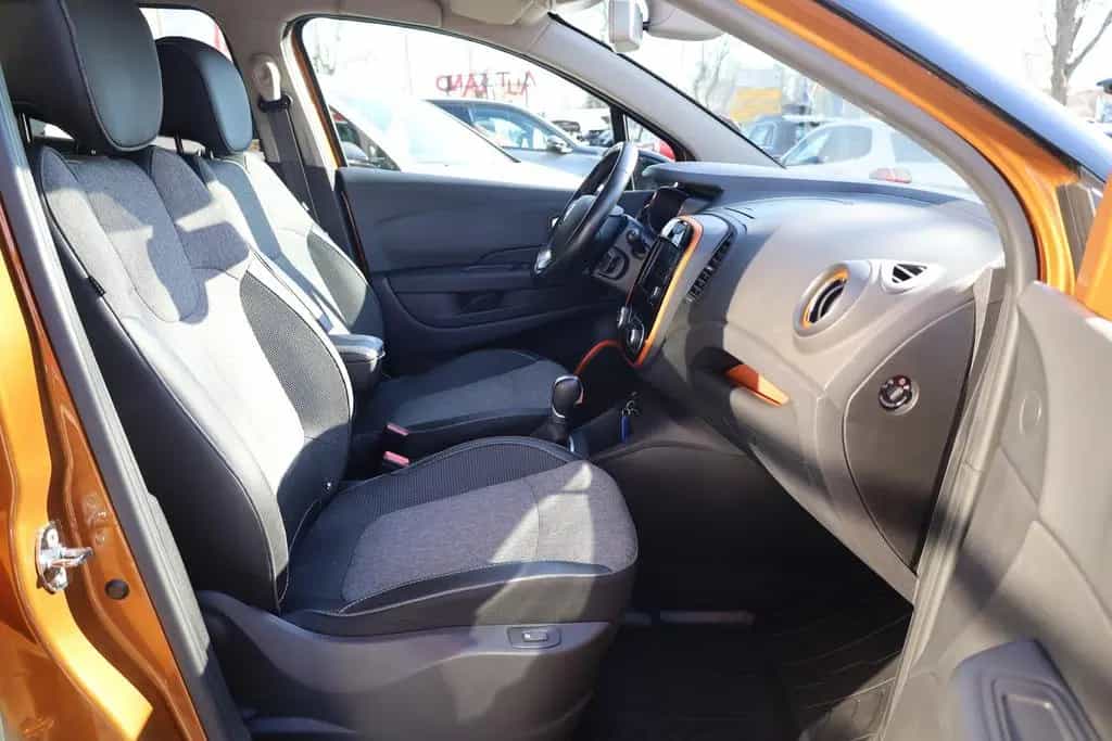 Renault Captur 1.3 TCE Intens EDC LED Navi Kamera 04/2019-photo-7
