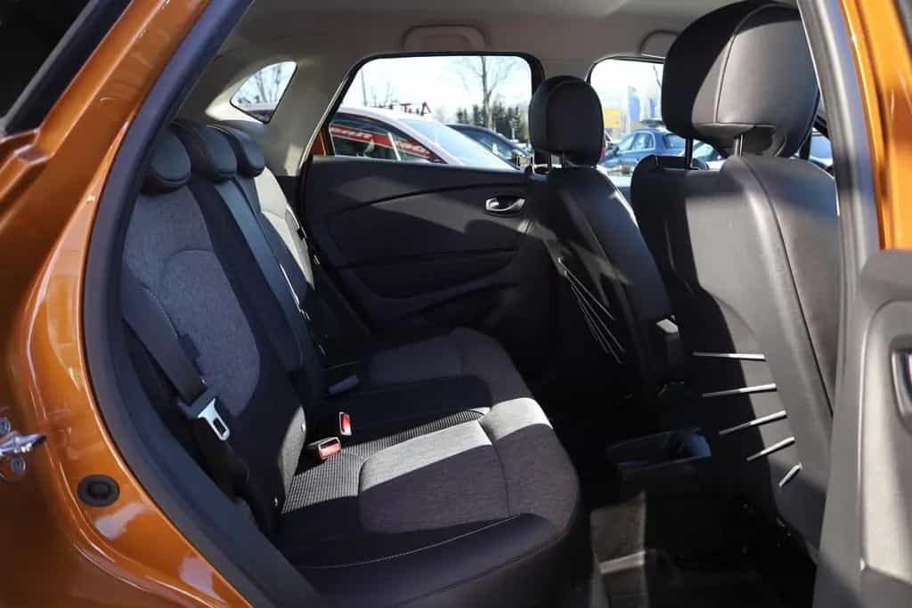 Renault Captur 1.3 TCE Intens EDC LED Navi Kamera 04/2019-photo-8