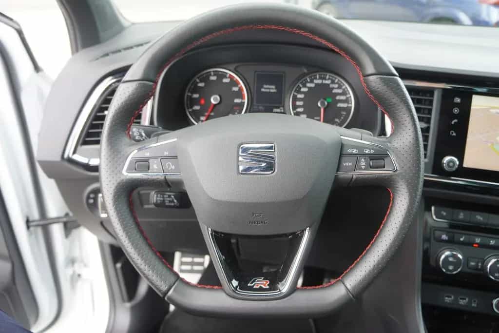 Seat Ateca 2.0 TSI FR 4Drive LED Navi ACC AHK 360° 02/2020-photo-21