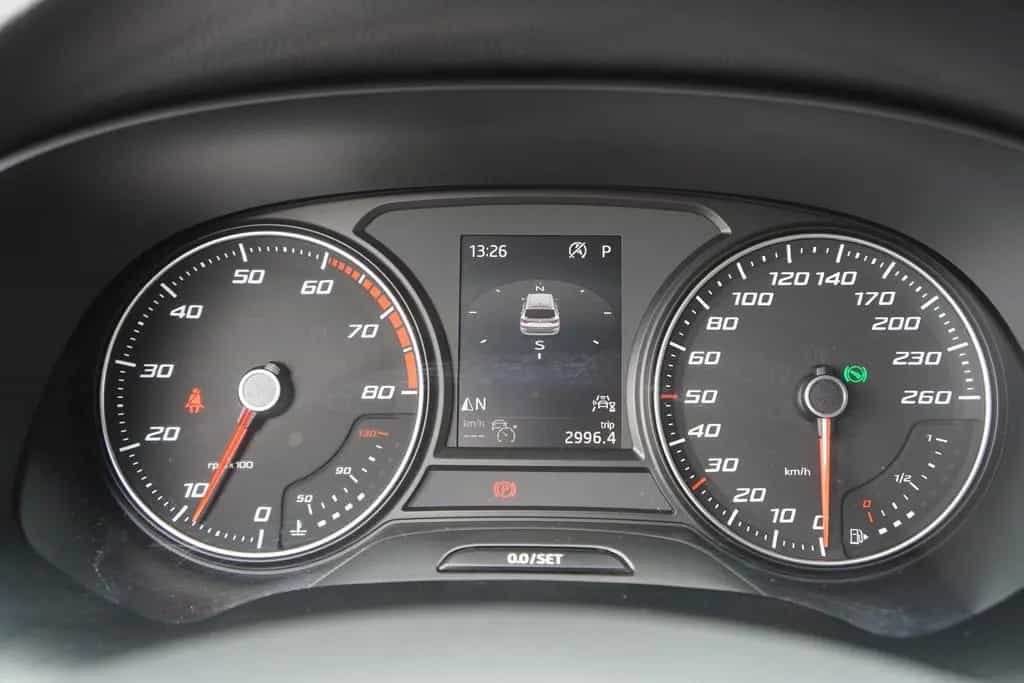 Seat Ateca 2.0 TSI FR 4Drive LED Navi ACC AHK 360° 02/2020-photo-27