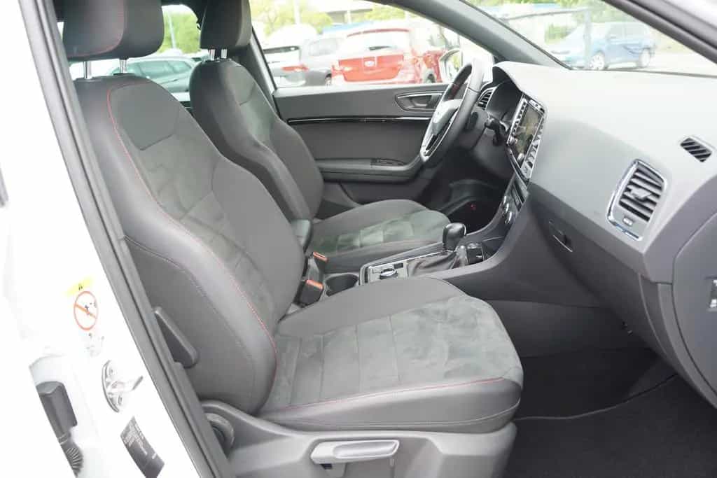 Seat Ateca 2.0 TSI FR 4Drive LED Navi ACC AHK 360° 02/2020-photo-33
