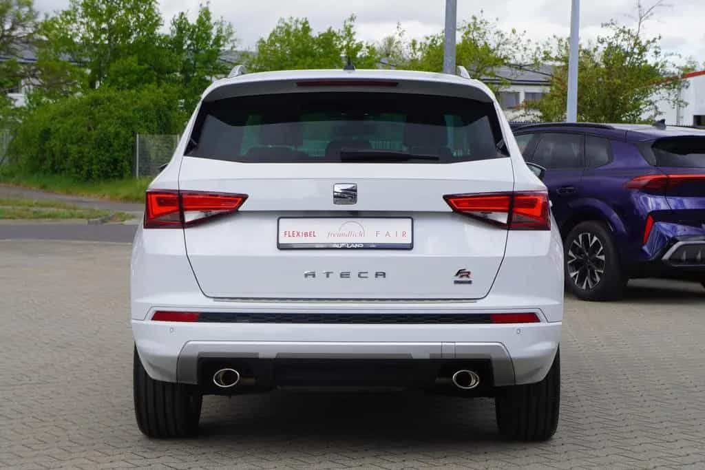 Seat Ateca 2.0 TSI FR 4Drive LED Navi ACC AHK 360° 02/2020-photo-4