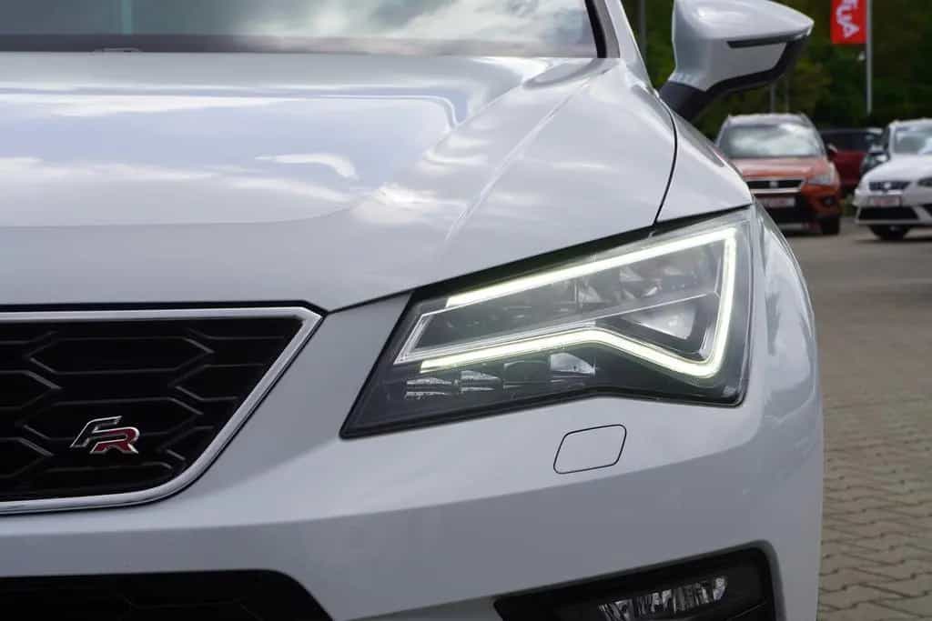 Seat Ateca 2.0 TSI FR 4Drive LED Navi ACC AHK 360° 02/2020-photo-9