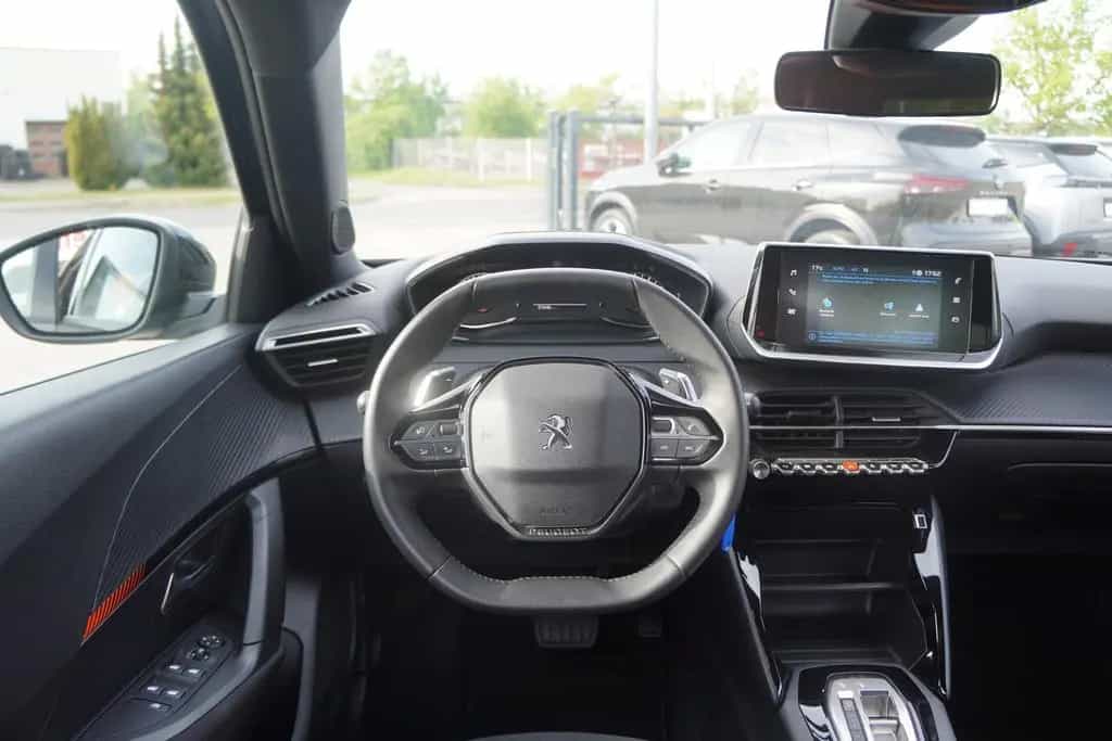 Peugeot 2008 1.2 PureTech 130 Active Pack Android Apple 08/2023-photo-11