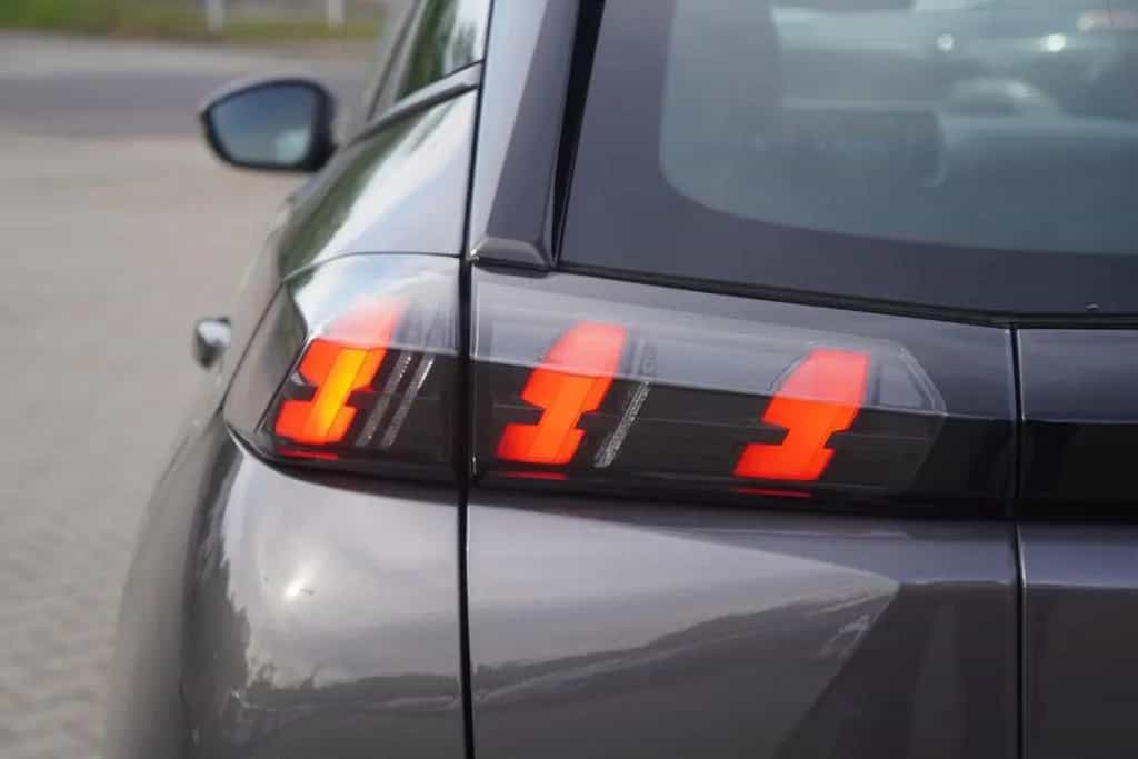 Peugeot 2008 1.2 PureTech 130 Active Pack Android Apple 08/2023-photo-29