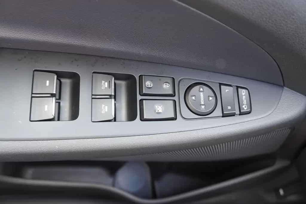 Hyundai TUCSON 1.6 T-GDI Navi AHK Totwinkel Sitzheizung 07/2020-photo-14
