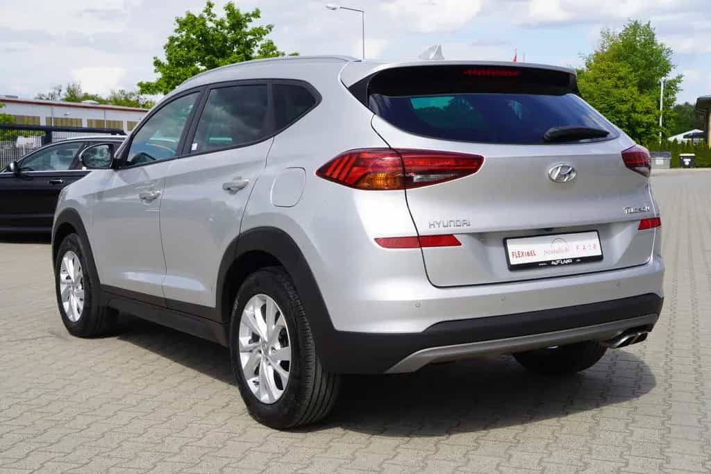Hyundai TUCSON 1.6 T-GDI Navi AHK Totwinkel Sitzheizung 07/2020-photo-3