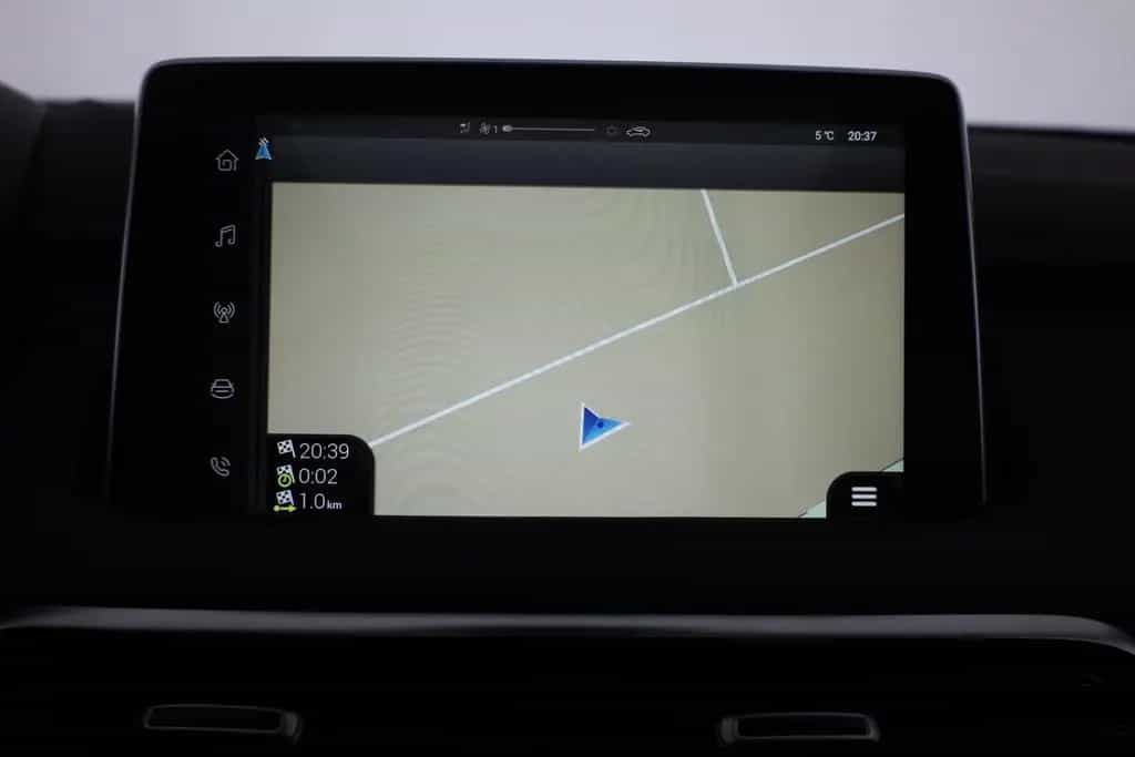 MG HS 1.5 T-GDI Luxury LED Pano Navi 360° 02/2024-photo-11
