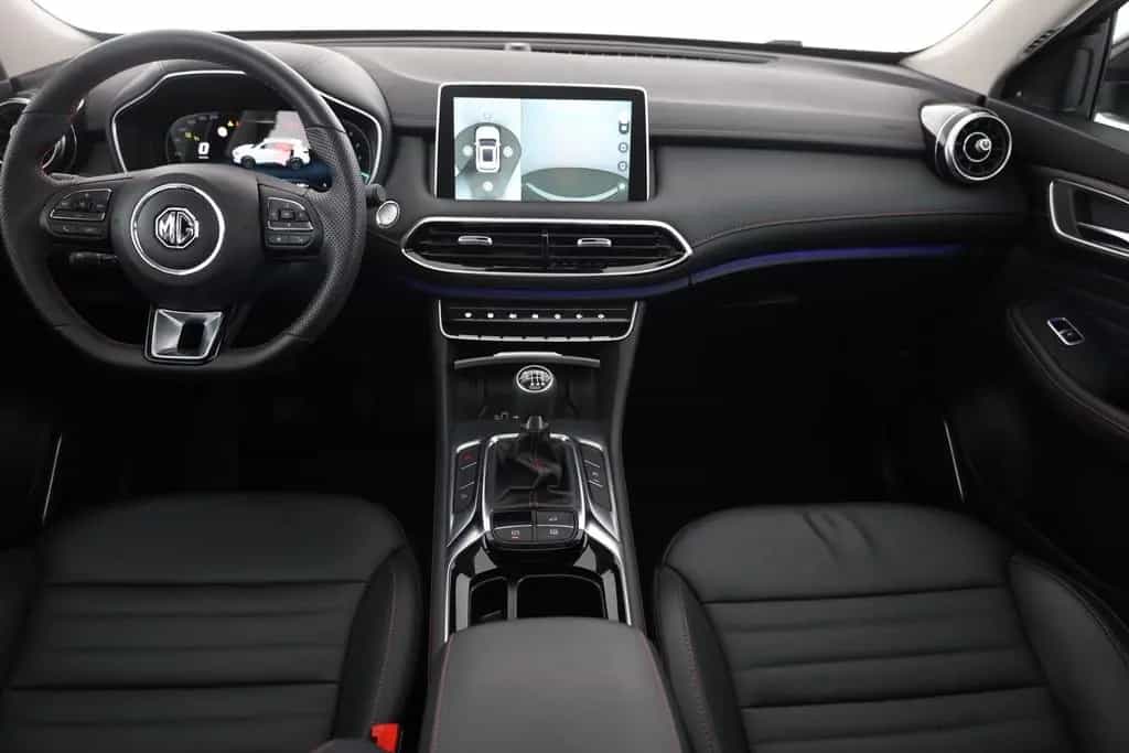 MG HS 1.5 T-GDI Luxury LED Pano Navi 360° 02/2024-photo-9