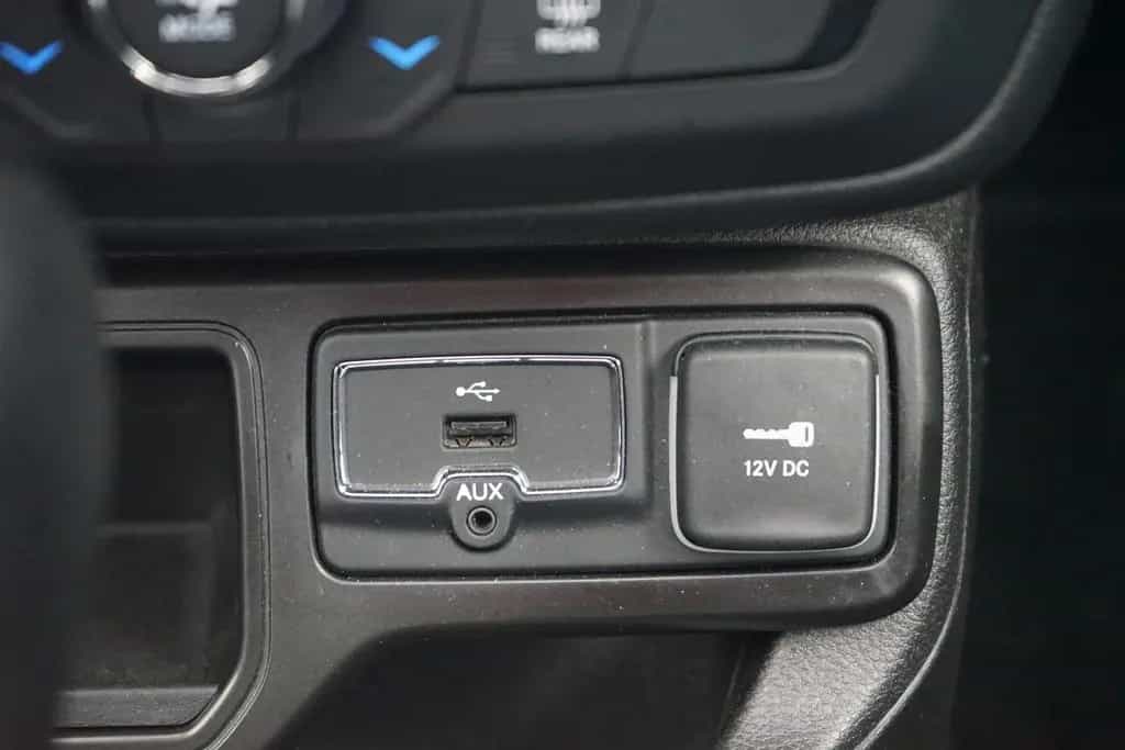Jeep Renegade 1.3 Limited Aut. Panorama ACC Navi USB 12/2019-photo-12