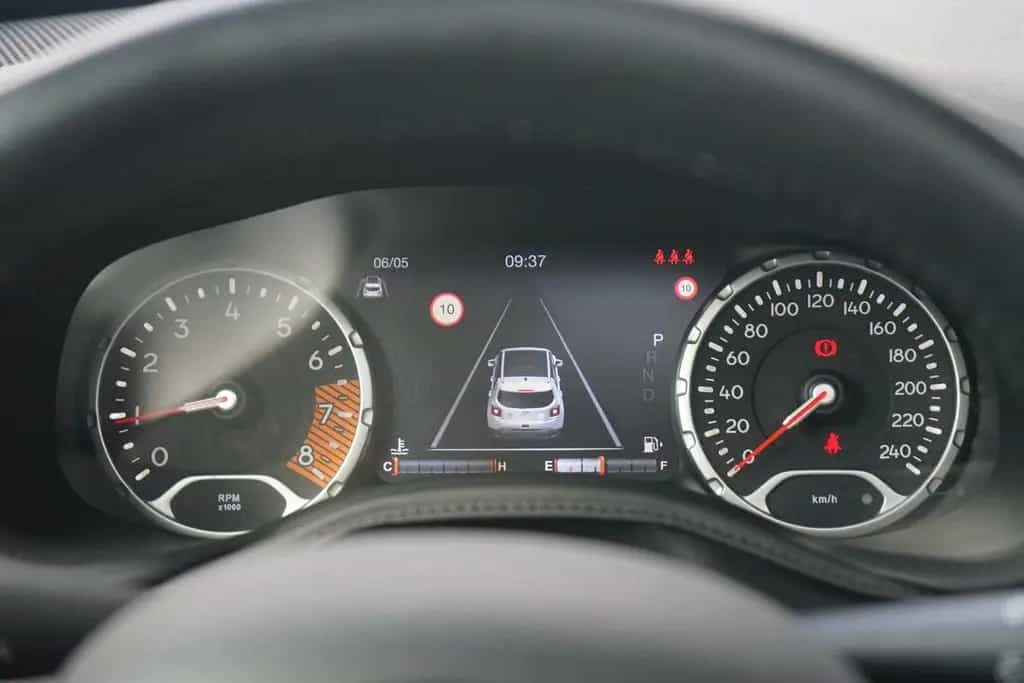 Jeep Renegade 1.3 Limited Aut. Panorama ACC Navi USB 12/2019-photo-18