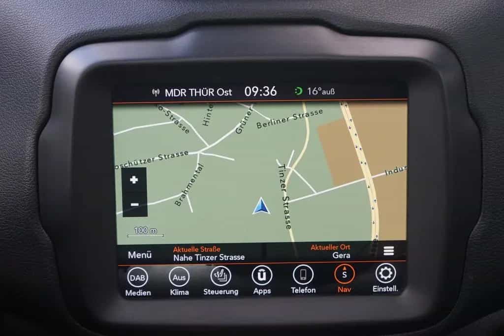Jeep Renegade 1.3 Limited Aut. Panorama ACC Navi USB 12/2019-photo-9
