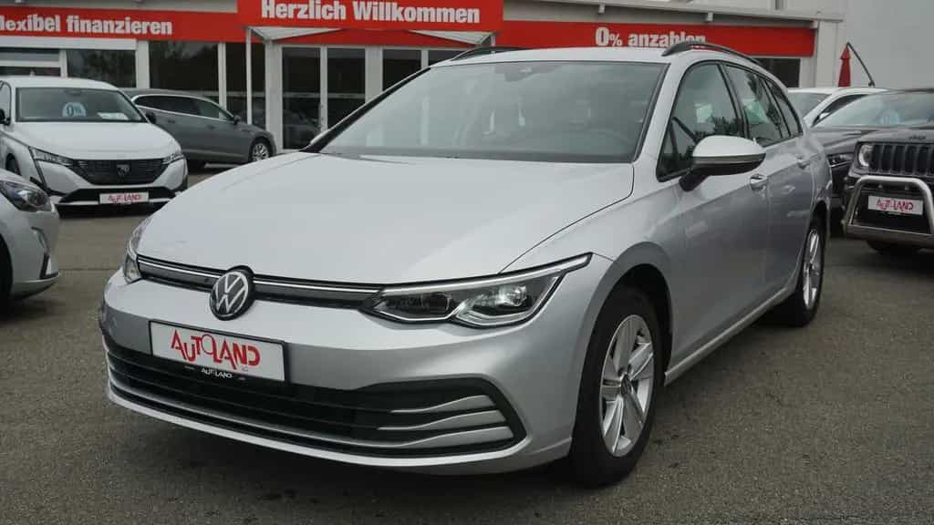 Volkswagen Golf VIII Variant 2.0 TDI Life LED Navi ACC PDC 10/2022-photo-1