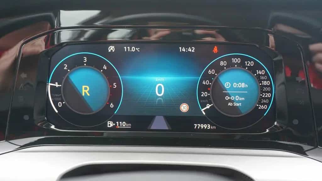 Volkswagen Golf VIII Variant 2.0 TDI Life LED Navi ACC PDC 10/2022-photo-10