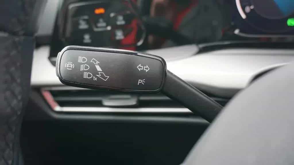 Volkswagen Golf VIII Variant 2.0 TDI Life LED Navi ACC PDC 10/2022-photo-16