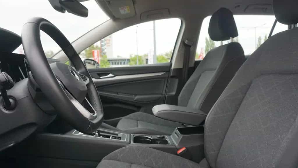 Volkswagen Golf VIII Variant 2.0 TDI Life LED Navi ACC PDC 10/2022-photo-23