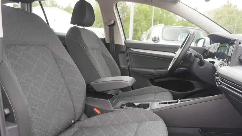 Volkswagen Golf VIII Variant 2.0 TDI Life LED Navi ACC PDC 10/2022-photo-28