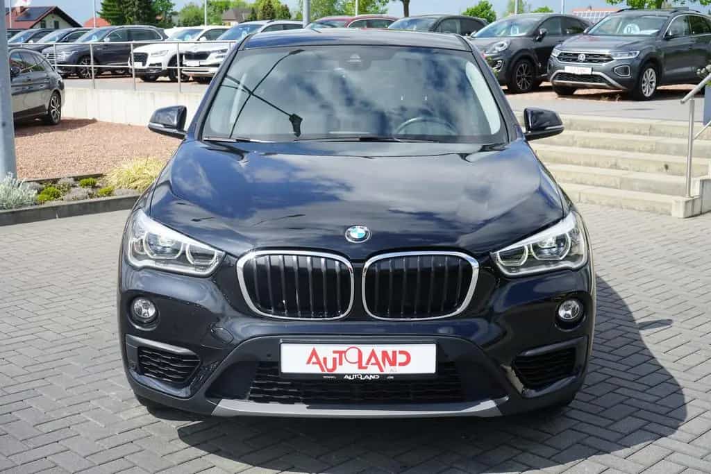 BMW X1 sDrive 18i Advantage LED Navi Tempomat AHK 01/2018-photo-2