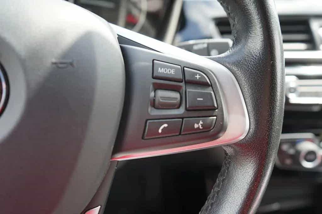 BMW X1 sDrive 18i Advantage LED Navi Tempomat AHK 01/2018-photo-21