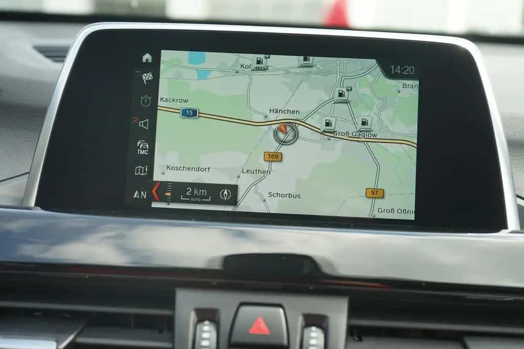 BMW X1 sDrive 18i Advantage LED Navi Tempomat AHK 01/2018-photo-24