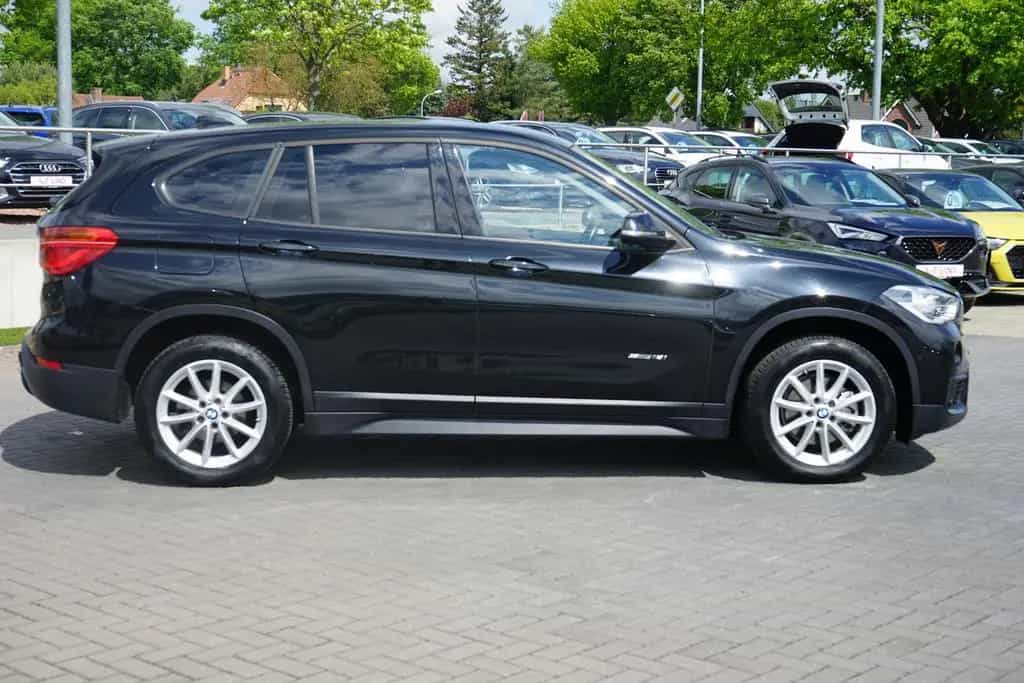 BMW X1 sDrive 18i Advantage LED Navi Tempomat AHK 01/2018-photo-4