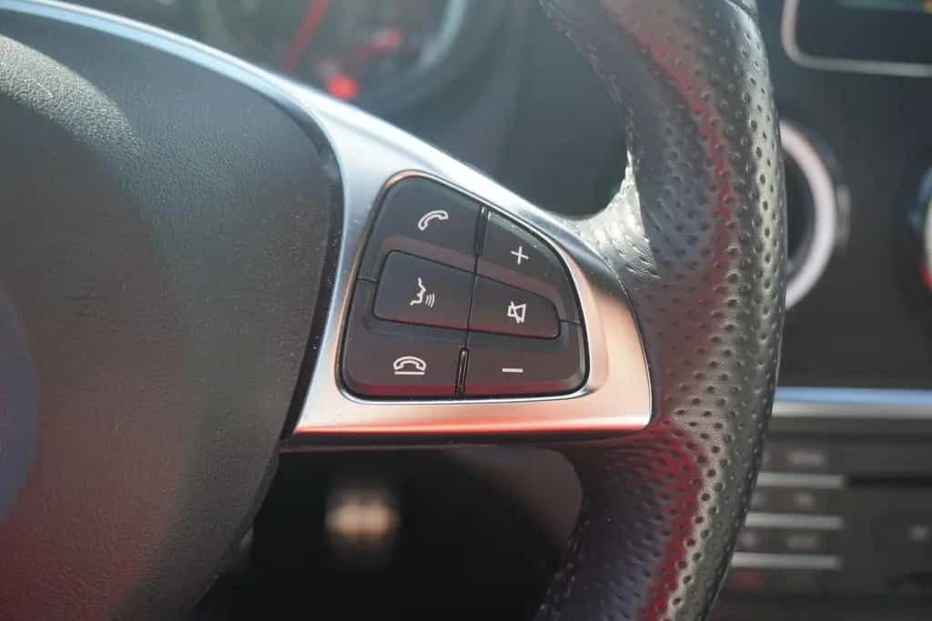 Mercedes-Benz GLA 200 AMG Line LED Sitzheizung Bluetooth 12/2017-photo-25
