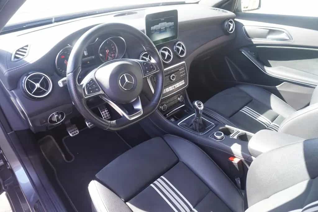 Mercedes-Benz GLA 200 AMG Line LED Sitzheizung Bluetooth 12/2017-photo-6