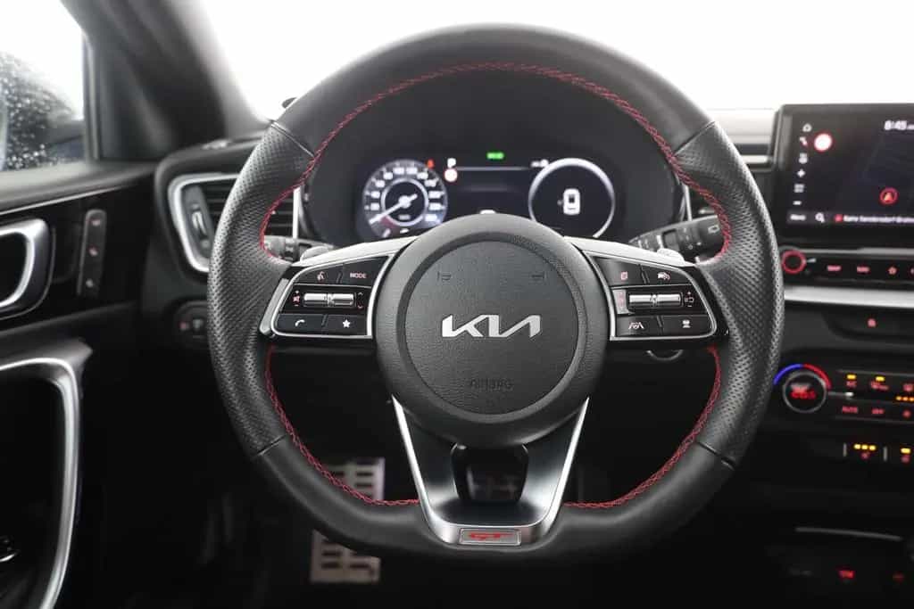Kia Ceed Ceed 1.6 T-GDI DCT GT LED Navi Kamera PDC Memory 02/2023-photo-13