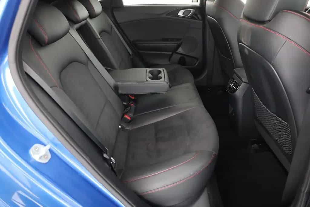 Kia Ceed Ceed 1.6 T-GDI DCT GT LED Navi Kamera PDC Memory 02/2023-photo-23