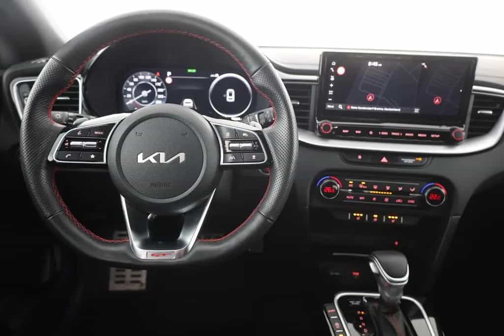 Kia Ceed Ceed 1.6 T-GDI DCT GT LED Navi Kamera PDC Memory 02/2023-photo-9