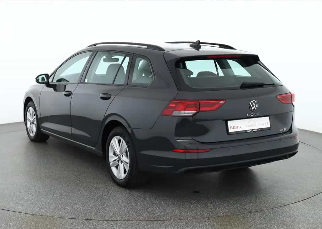 Volkswagen Golf VIII Variant 1.0 eTSI DSG LED Navi DAB ACC 01/2022-photo-2