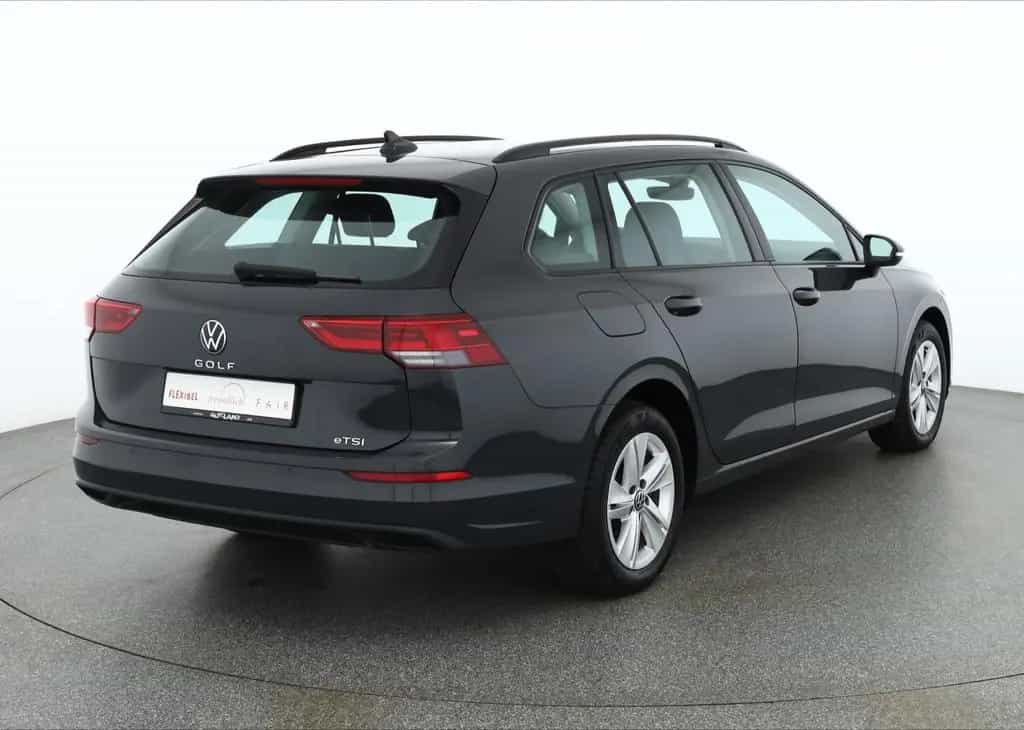 Volkswagen Golf VIII Variant 1.0 eTSI DSG LED Navi DAB ACC 01/2022-photo-4