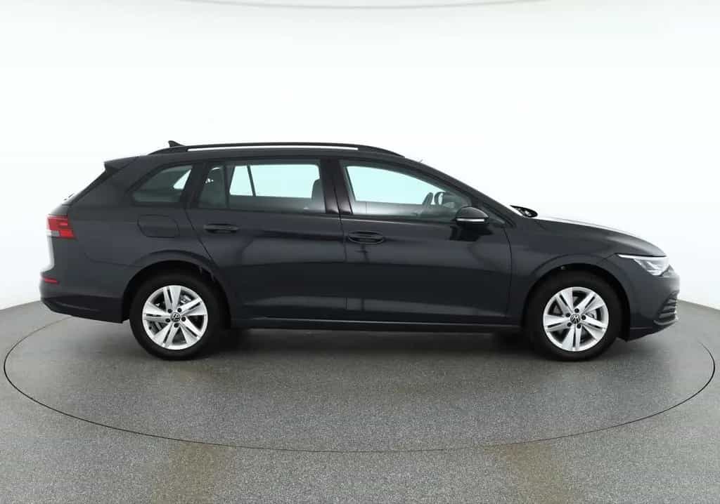 Volkswagen Golf VIII Variant 1.0 eTSI DSG LED Navi DAB ACC 01/2022-photo-5
