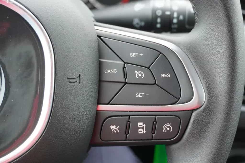 Fiat Tipo 1.4 Lounge Navi Sitzheizung Klimaaut. PDC 01/2019-photo-29
