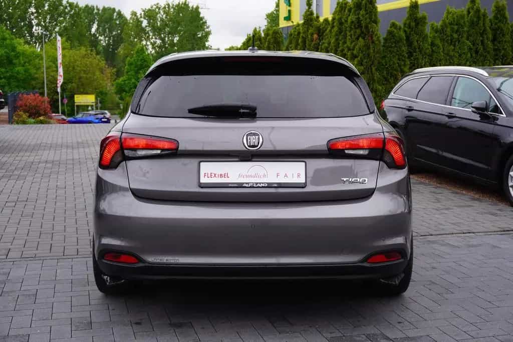 Fiat Tipo 1.4 Lounge Navi Sitzheizung Klimaaut. PDC 01/2019-photo-3