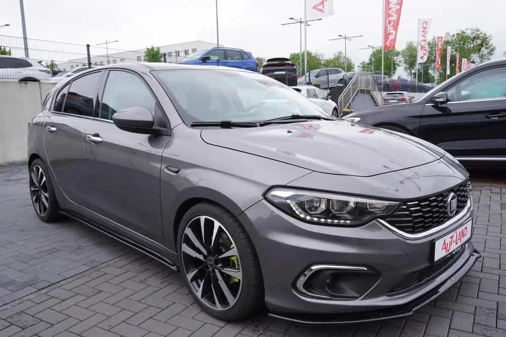 Fiat Tipo 1.4 Lounge Navi Sitzheizung Klimaaut. PDC 01/2019-photo-5